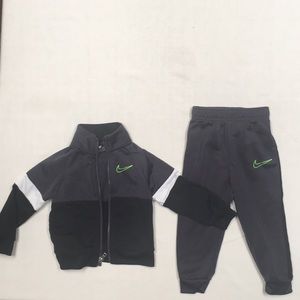 Nike full-zip jacket & jogger pants set, NWOT 18M